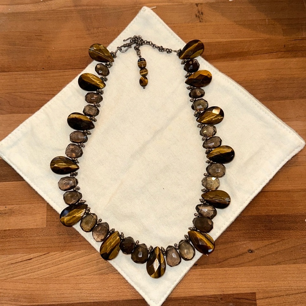 Tiger’s Eye Smokey Quartz Pendant Faceted Beaded Necklace Vintage 17.5”